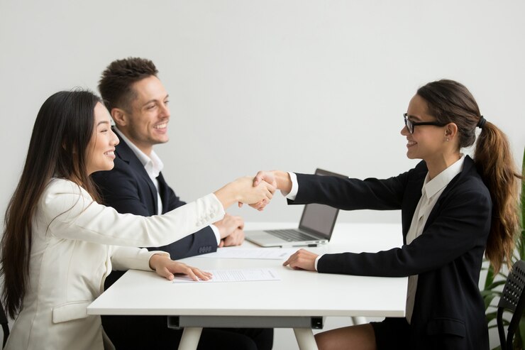 Customer Connection: Expert Do's and Don'ts for Interviewing